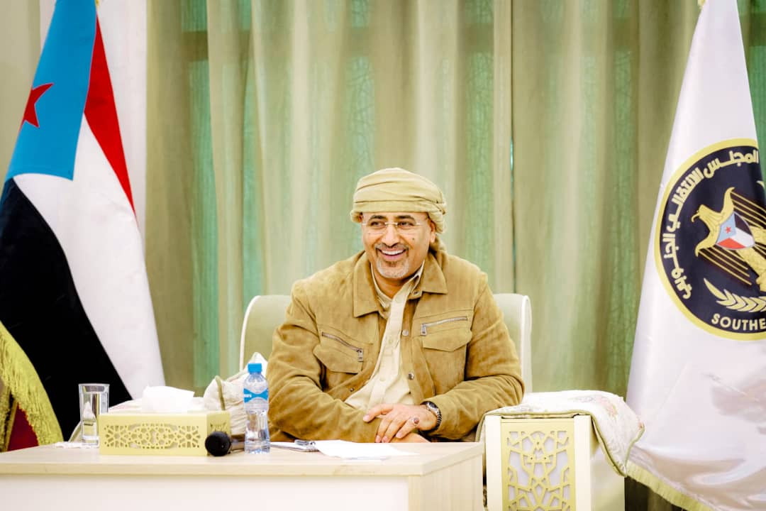 الرئيس الزُّبيدي يستقبل ممثلي شبوة في الجمعية الوطنية ومجلس المستشارين