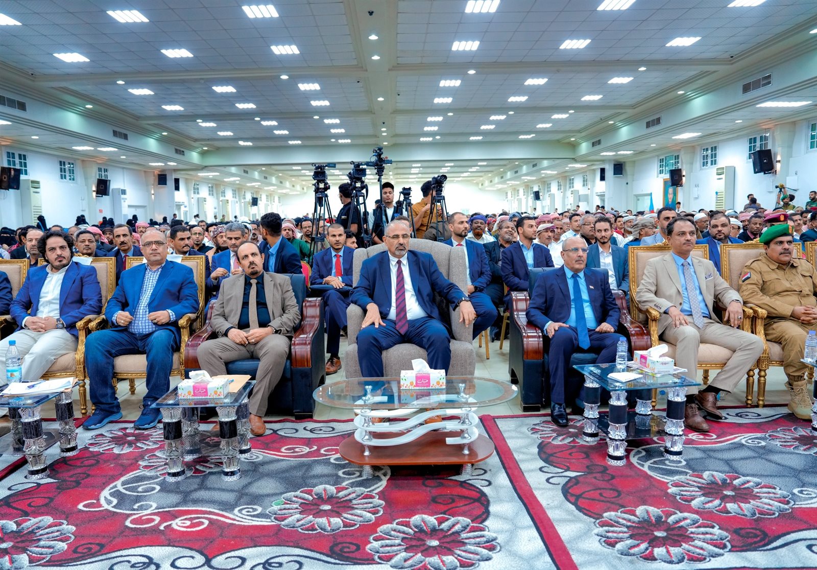 اللقاء الموسع للرئيس الزُبيدي بمختلف شرائح المجتمع بمحافظة حضرموت