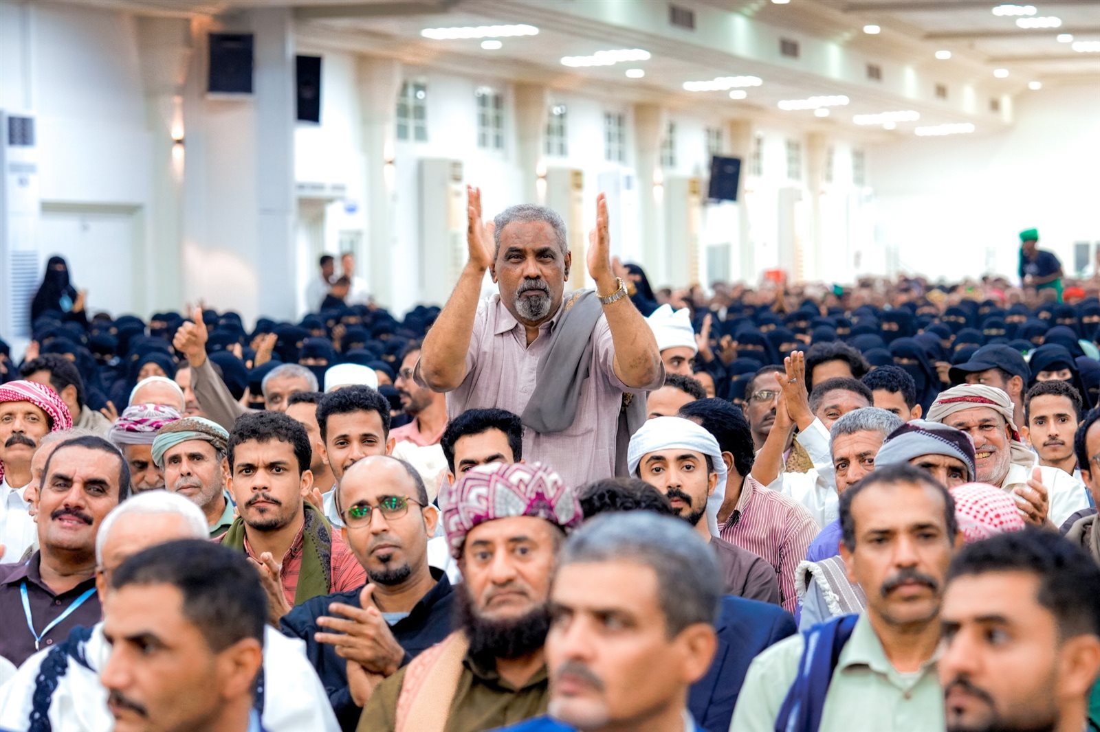 اللقاء الموسع للرئيس الزُبيدي بمختلف شرائح المجتمع بمحافظة حضرموت