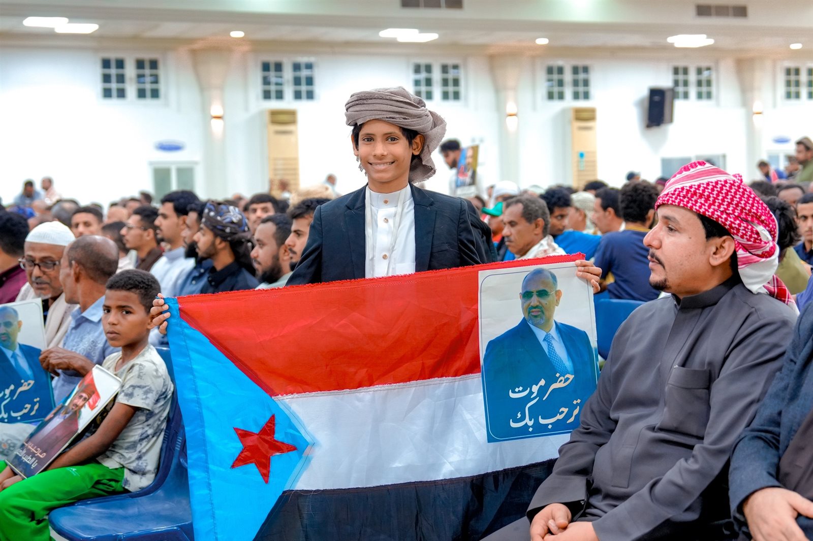 اللقاء الموسع للرئيس الزُبيدي بمختلف شرائح المجتمع بمحافظة حضرموت