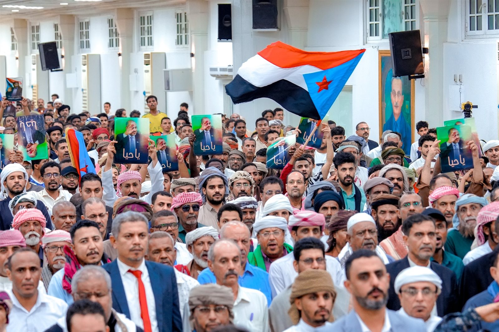 اللقاء الموسع للرئيس الزُبيدي بمختلف شرائح المجتمع بمحافظة حضرموت