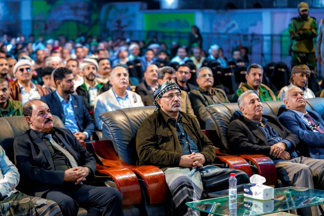 الرئيس الزُبيدي يزور الضالع ويلتقي قيادات المحافظة