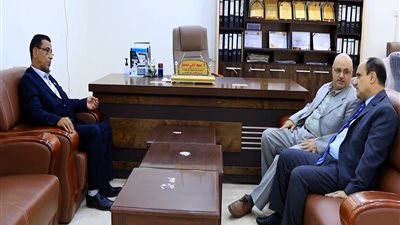 مساعد الأمين العام للأمانة العامة يلتقي مدير عام مديرية دار سعد 