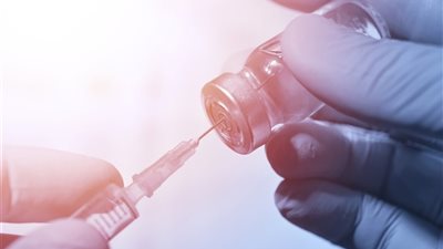 تطوير لقاح جديد ضد الملاريا يثبت فعاليته بين الرضع