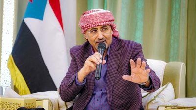 الرئيس الزُبيدي: العدوان الحوثي على الضبة والنشيمة عطّل تصدير النفط والغاز