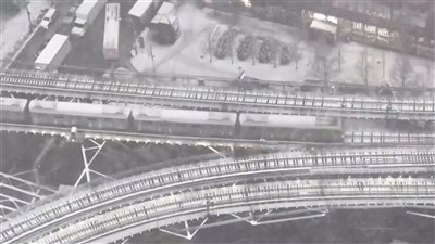 عاصفة ثلجية قوية تضرب الولايات المتحدة