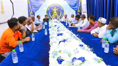 الكثيري يعقد في المكلا لقاء بأعضاء نقابة الصحفيين الجنوبيين