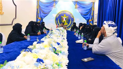 رئيس انتقالي حضرموت يناقش واقع المرأة في مديريات الوادي 