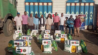 تنفيذية إنتقالي مديرية الحصين بالضالع تدشن توزيع السلال الغذائية لأسر الشهداء