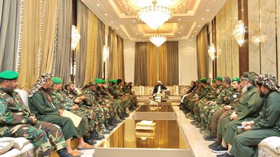 المحرّمي يرأس اجتماعاً موسعاً بقادات الأحزمة الأمنية ويؤكد أهمية تكامل الأدوار الأمنية