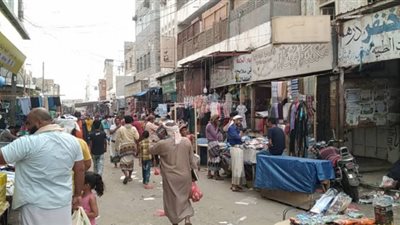 غلاء الأسعار وانقطاع المرتبات يفاقمان من تدني القدرة الشرائية في أبين 