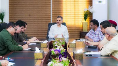 اللجنة الأمنية ترحب بقرار البنك المركزي وتتعهد بتقديم التسهيلات اللازمة لنقل البنوك إلى العاصمة عدن 