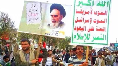 الكشف عن اجتماع سري بين قيادات حوثية وأخرى في الحرس الثوري الإيراني بالحديدة 