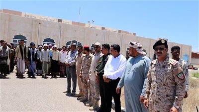 تسيير رحلات طيران لنقل طلاب سقطرى الدارسين في الكليات العسكرية والمدنية