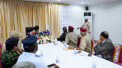 البحسني يوجّه بتحويل العسكرية الثانية وأمن ساحل حضرموت للاستعداد القتالي