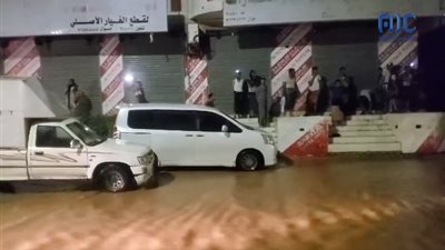 عاجل.. هطول أمطار غزيرة على مدينة الغيضة بالمهرة 