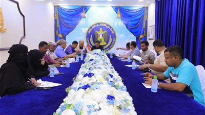 انتقالي حضرموت يقف على آخر التحضيرات للاحتفاء بذكرى التفويض وتأسيس المجلس