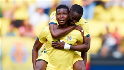 فياريال يقلب الطاولة على إشبيلية في اللحظات الأخيرة