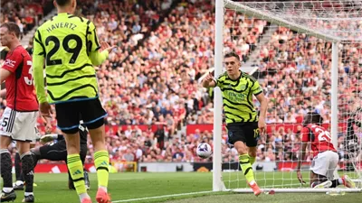 أرسنال يهزم يونايتد ويستعيد صدارة الدوري الإنجليزي