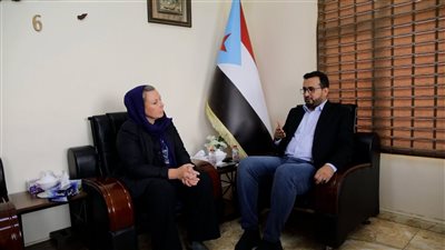 العولقي يبحث مع الوفد الإعلامي السويدي المشهد السياسي والانساني بالجنوب