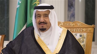 الديوان الملكي السعودي: إصابة الملك سلمان بن عبد العزيز بالتهاب رئوي وخضوعه للعلاج