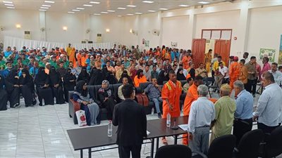 صندوق النظافة والتحسين بعدن يكرم 300 عاملًا وموظفًا بمناسبة عيد العمال العالمي