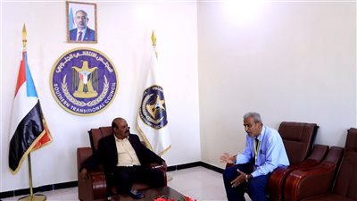 انتقالي شبوة يؤكد حرصه على الارتقاء بالجانب الصحي بالمحافظة 