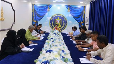 انتقالي حضرموت يقف أمام معاناة المواطنين جراء انقطاع الكهرباء وانهيار العملة