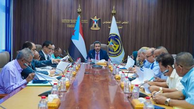 الهيئة الاقتصادية والخدمية تقف أمام فشل الحكومة في معالجة ملفات الخدمات