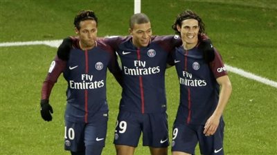 كافاني يعلن اعتزاله اللعب الدولي قبل كوبا أمريكا 2024