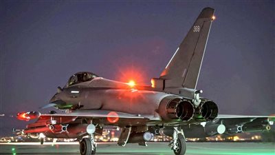 الجيش الأميركي: دمرنا 5 مسيرات حوثية وصاروخين وزورقاً فوق البحر الأحمر