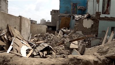 بعد انهيار منزلها وتخاذل الجهات المعنية.. أسرة المواطن كرد بلحج تفترش العراء 