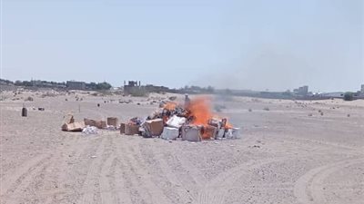 صور.. حزام طوق عدن يتلف كمية كبيرة من الأدوية المهربة والممنوعة