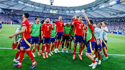 المنتخب الإسباني يواصل تحضيراته لمواجهة فرنسا