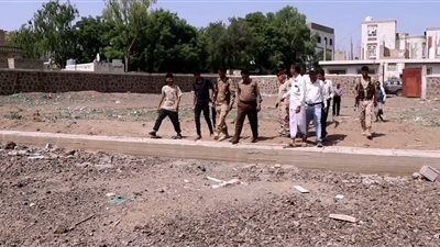 رئيس انتقالي الضالع يشدد على سرعة استكمال تعشيب نادي الصمود الرياضي 