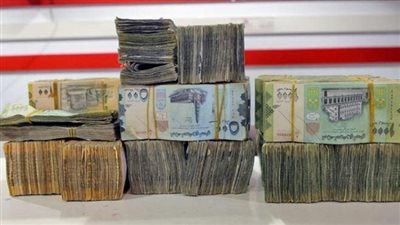 تقرير.. تدهور سعر العملة المحلية.. فشل حكومي في إدارة ملف الاقتصاد
