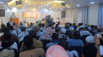 حلقة علمية عن رؤى وتطوير النخيل والتمور بحضرموت 