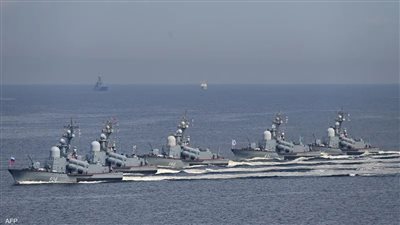 روسيا تبدأ مناورات عسكرية واسعة بمشاركة 300 قطعة بحرية