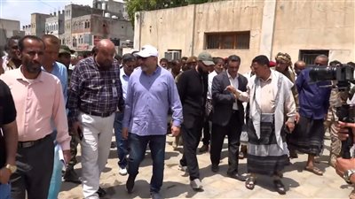 وفد كويتي رفيع يزور ردفان ويعتمد عدداً من المشاريع الخدمية 