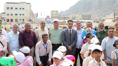 مكتب التربية والتعليم بعدن ينظم مهرجان العودة إلى المدرسة بالمعلا 