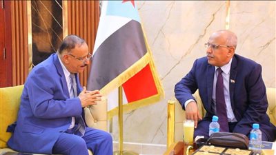 القائم بأعمال رئيس المجلس يطّلع على سير عمل وزارة النقل وخططها ومشاريعها التطويرية