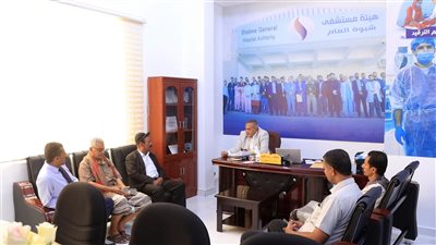 قيادة انتقالي شبوة تطلع على سير العمل في هيئة مستشفى شبوة العام