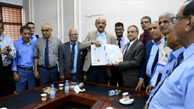 جامعة عدن تناقش إمكانية تخصيص مبنى بديل لسكن الطالبات بالشعب