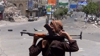 إصابة مدني برصاص قناص حوثي في تعز اليمنية 