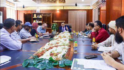 الوزير السقطري يبحث مع البرنامج الإنمائي تنفيذ مشروع تأهيل ميناء الاصطياد