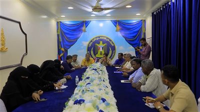 رئيس انتقالي حضرموت يبحث مع لجنة الحشد بالساحل التحضير لمليونية الهوية الجنوبية