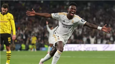 قمة منتظرة بين ريال مدريد وضيفه بوروسيا دورتموند