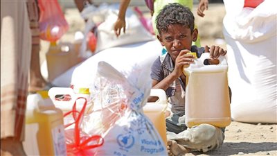 استمرار تدهور العملة المحلية.. مزيد من الفقر والجوع والبطالة