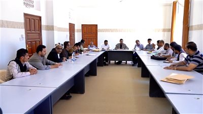 فتح مظاريف مناقصة مشروع مجمع الفقيد البحري التربوي في بيحان