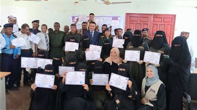 اختتام ورشة عمل تعزيز دور الشرطة النسائية في أبين